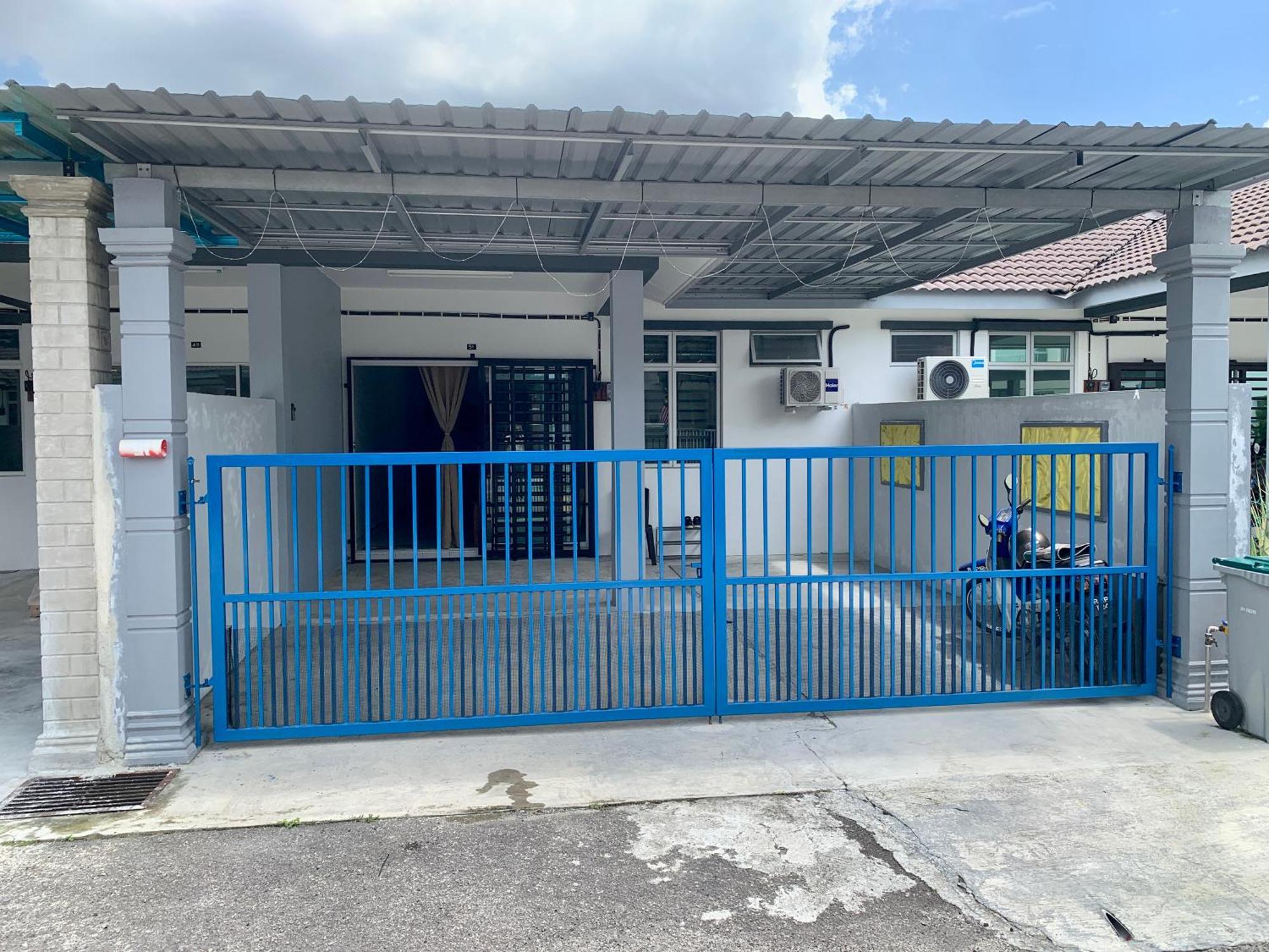 Homestay Cikgu Nora Near Uthm Kptm Kktm Ipg Moslim Onli Kampong Seri Gading Εξωτερικό φωτογραφία